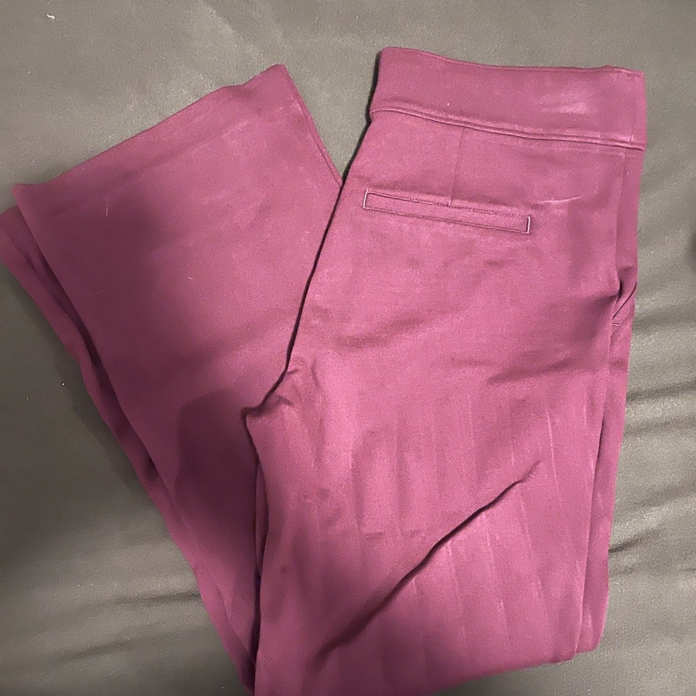 SPANX Women's Cropped Pants in Purple